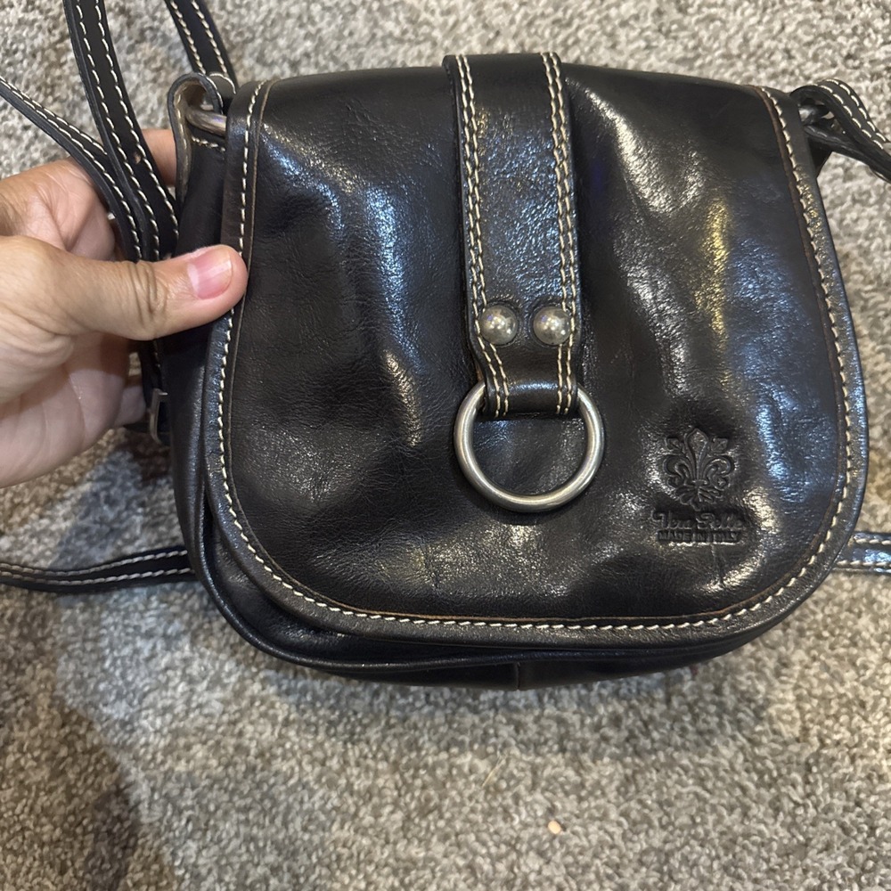 Vera Pelle Italian Leather Black Crossbody Bag